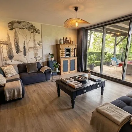 Holidayhomepoujol 6 Persons Village de vacances Montfermier