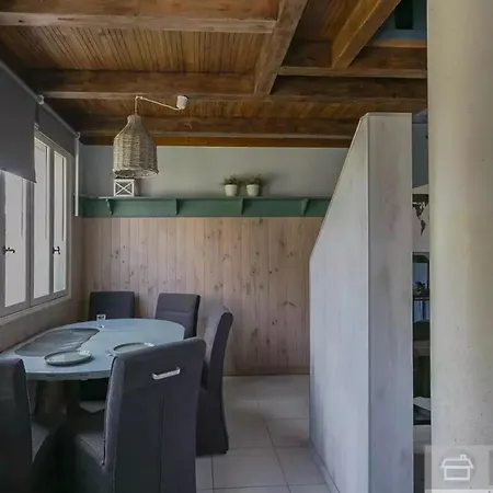 Holidayhomepoujol 6 Persons Ferienhaus