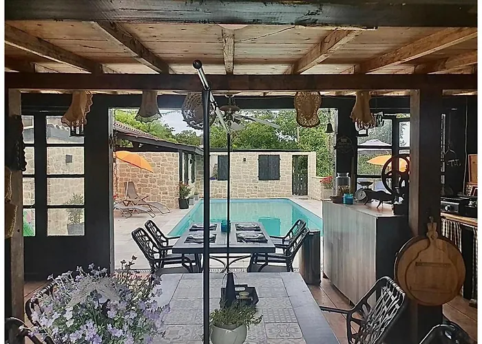 Holidayhomepoujol 6 Persons