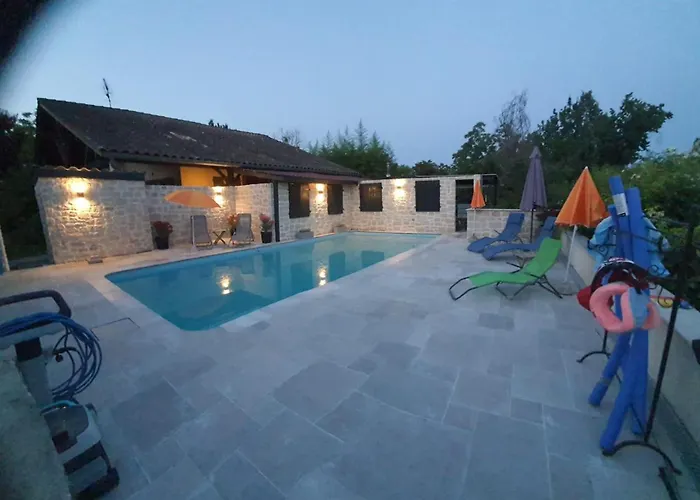 Holidayhomepoujol * Montfermier